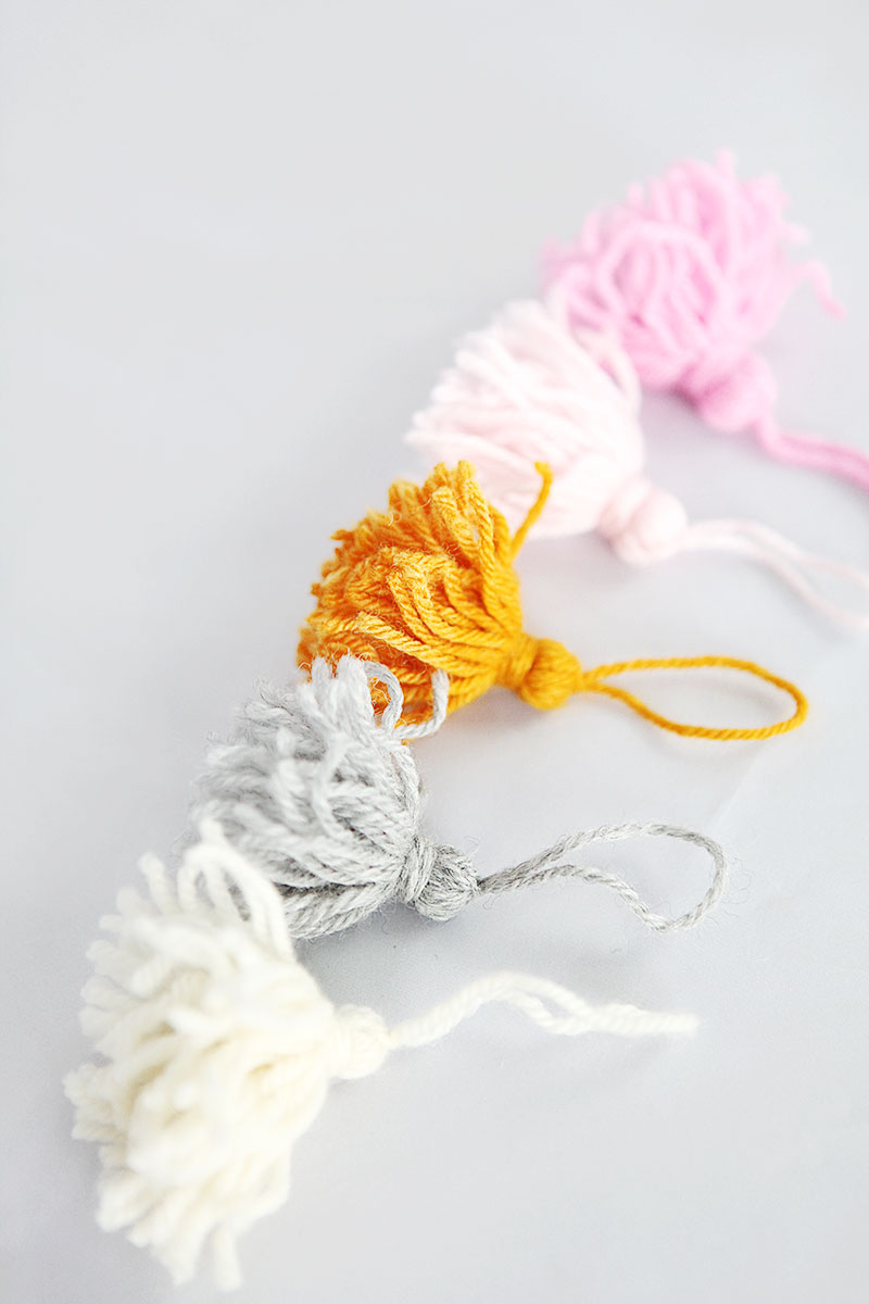 DIY Wooden tassel maker and make a tassel without visible knot