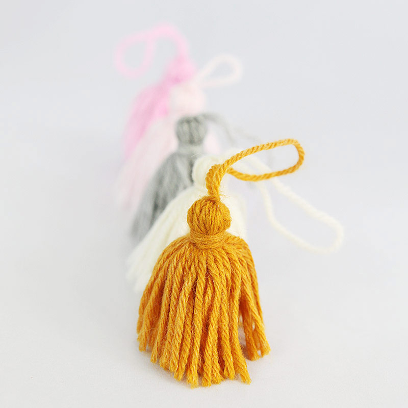 DIY Wooden tassel maker and make a tassel without visible knot