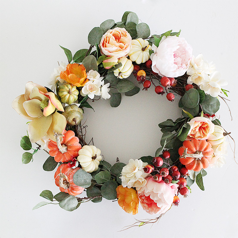 Hallween wreath in pink, peach and yellow - very easy to make.