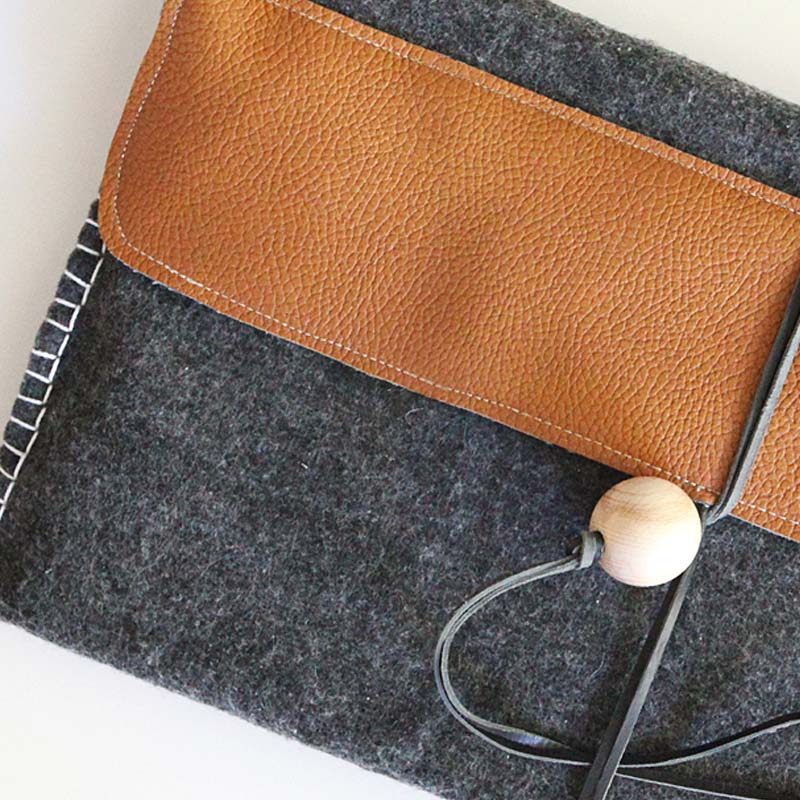 Felt and pleather laptop bag - handmade