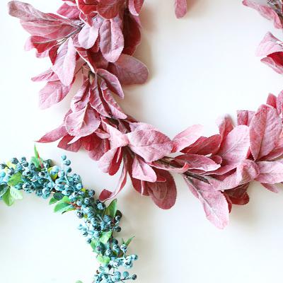 Make a beautiful fall wreath in 5 minutes